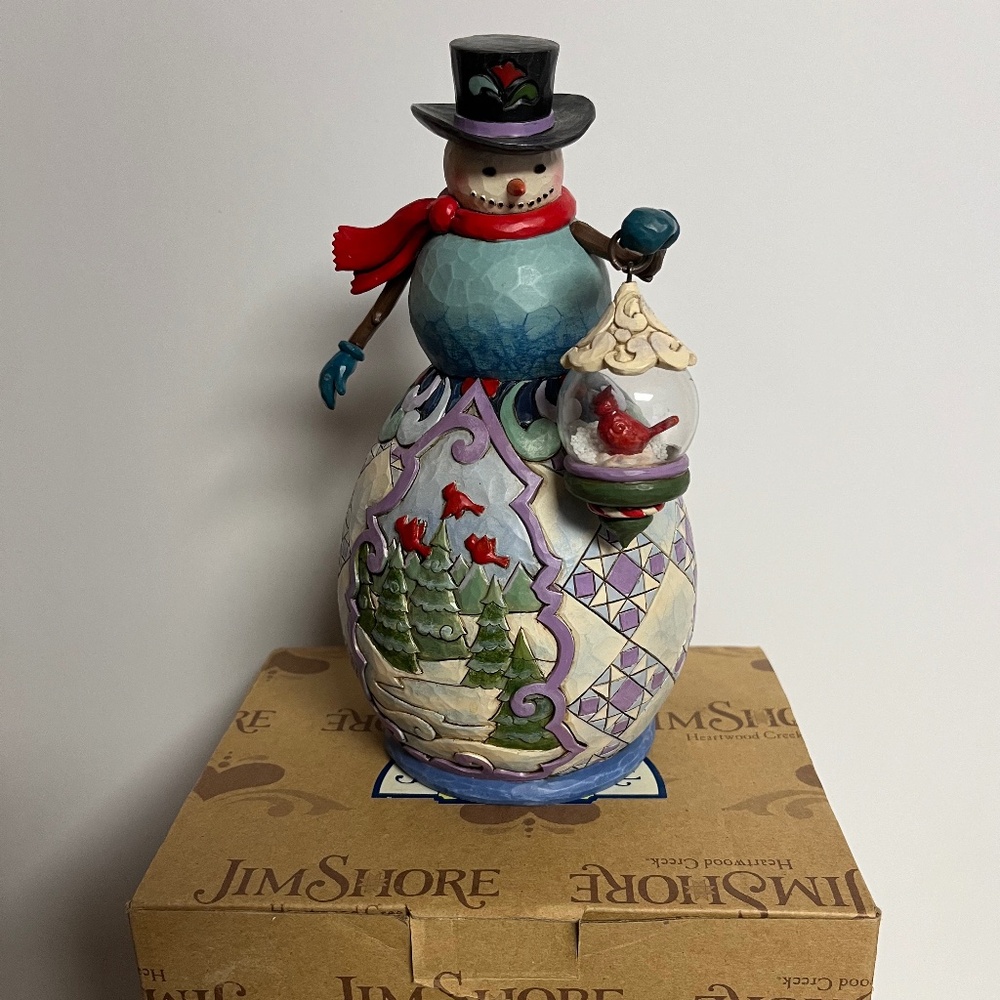 Jim Shore Winter's Beauty Heartwood Creek Snowman Snow Globe Figurine Cardinal